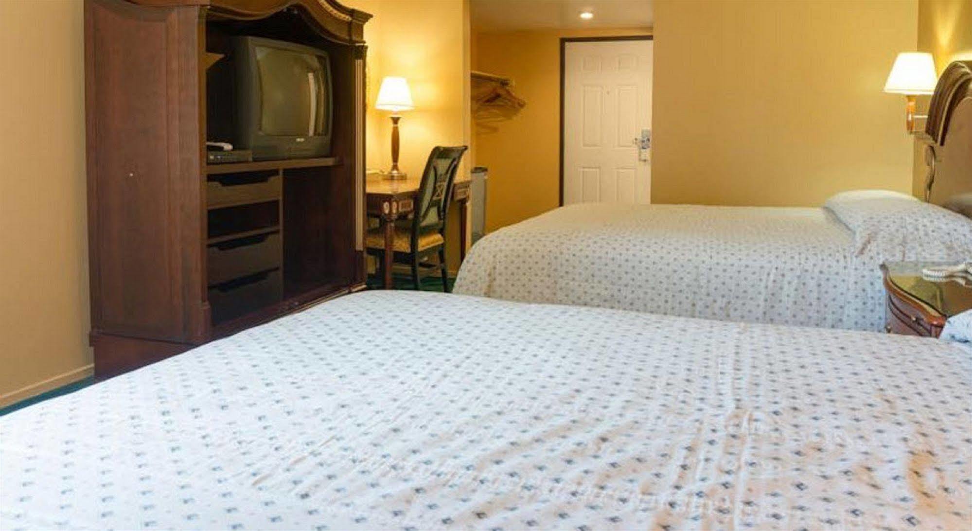 Redondo Beach Inn-Lax (Adults Only) Гардина Экстерьер фото